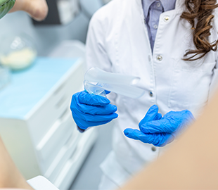 Tratamente ginecologice personalizate pentru sănătatea femeii, oferite de SuperAGE by NORD